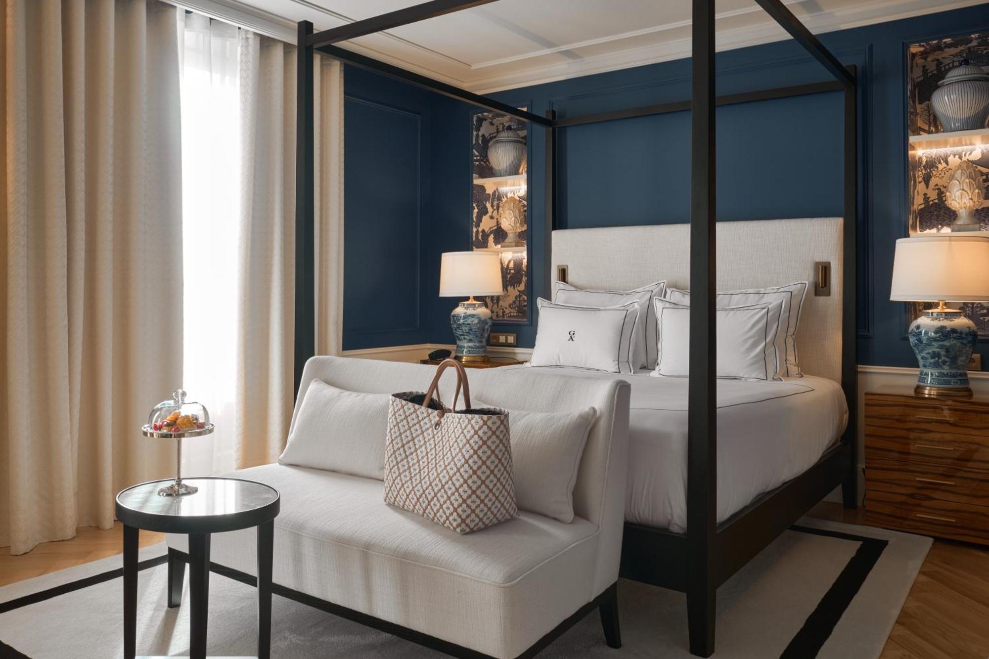 Ga Palace Hotel & Spa, A Xixth-Century Villa Porto Eksteriør billede A bedroom at the Hotel